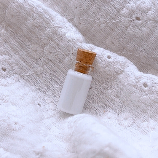 Fiole au lait maternel, souvenir d’allaitement, allaitement