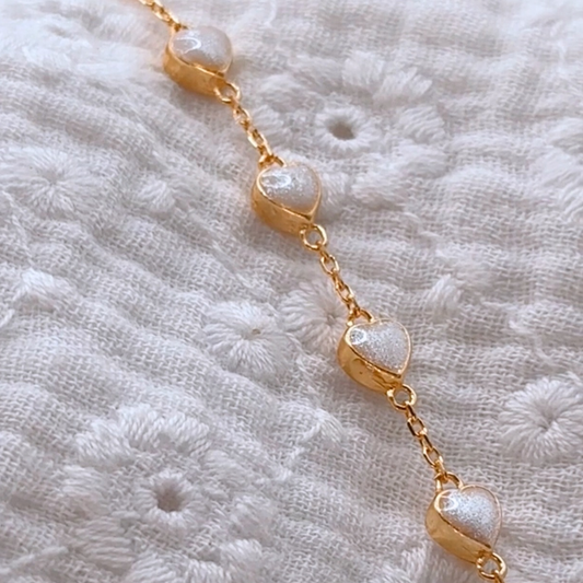 Bracelet cœurs au lait maternel, bracelet en lait maternel plaqué or jaune, bracelet d’allaitement, allaitement exclusif, allaiter, maman