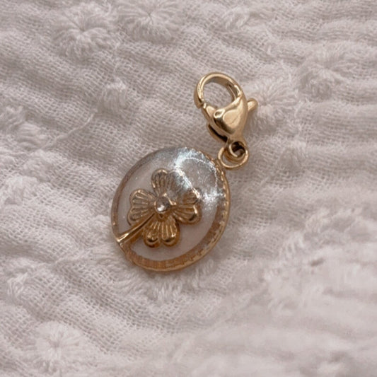 Bijou lait maternel, bijoux au lait maternel, allaitement, allaiter, maman, bijou souvenirs, souvenir d’allaitement, bijou maman