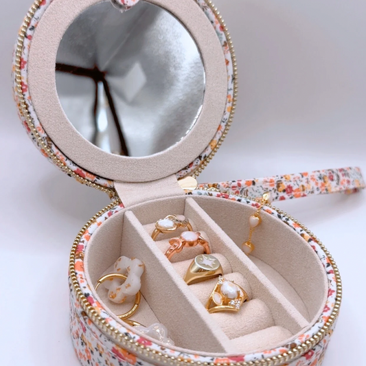 Boîte à bijoux liberty, bijoux au lait maternel, allaitement maternel