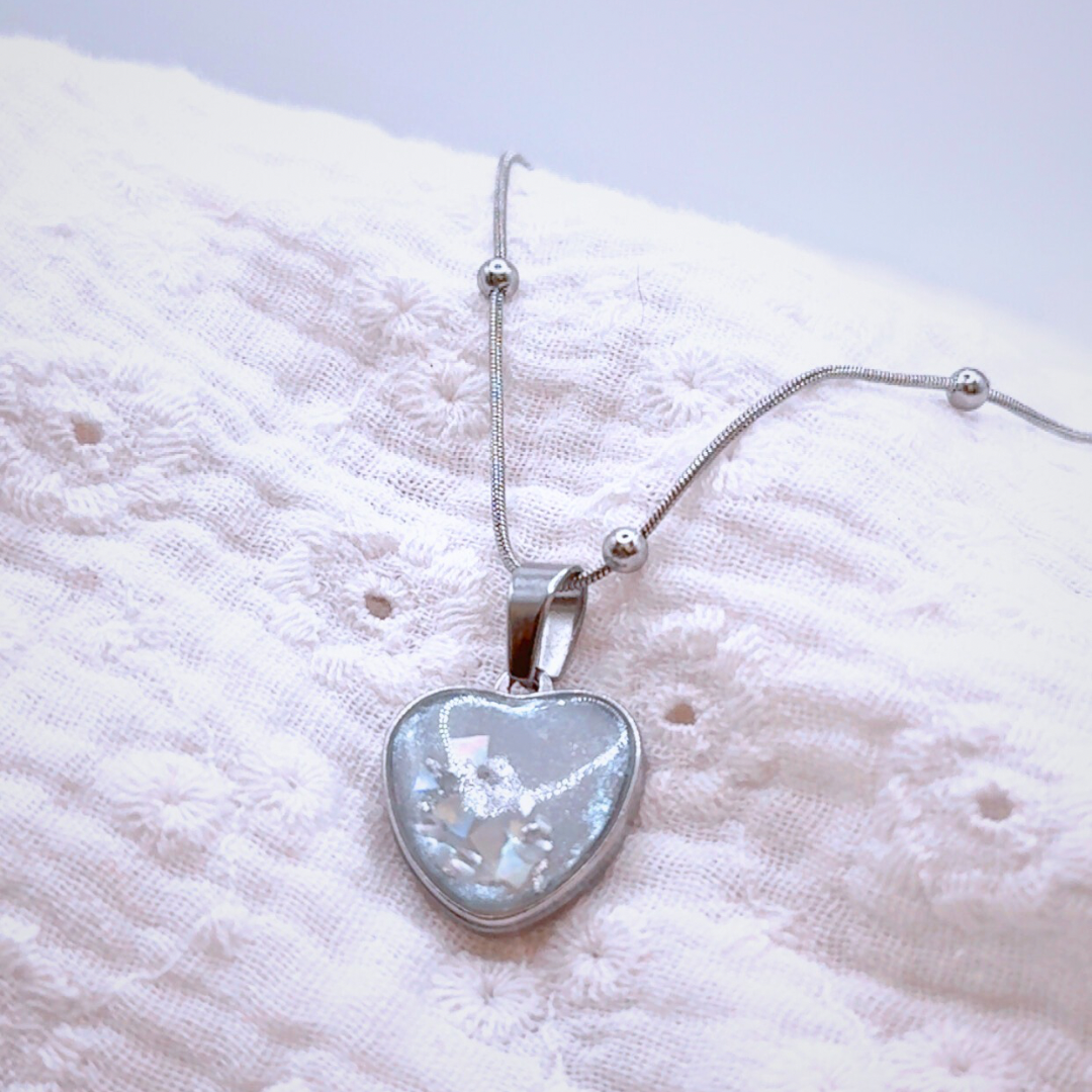 Faire son bijou au lait maternel, bijou au lait maternel diy, bijoux au lait maternel