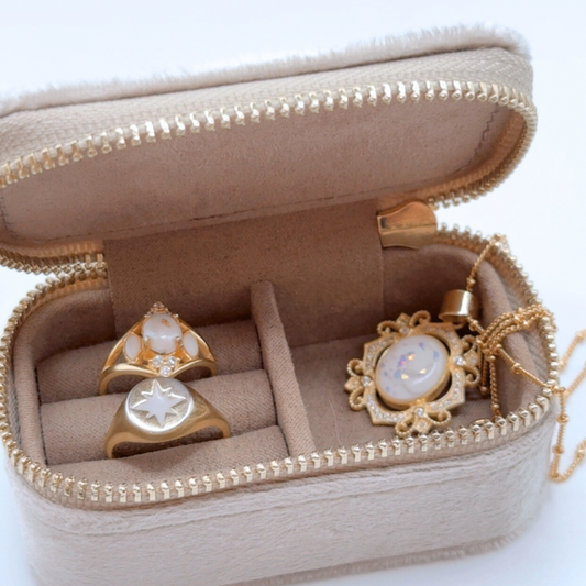 Boîte à bijoux pour bijoux au lait maternel, bite à bijoux lactée, boîte en suédine 