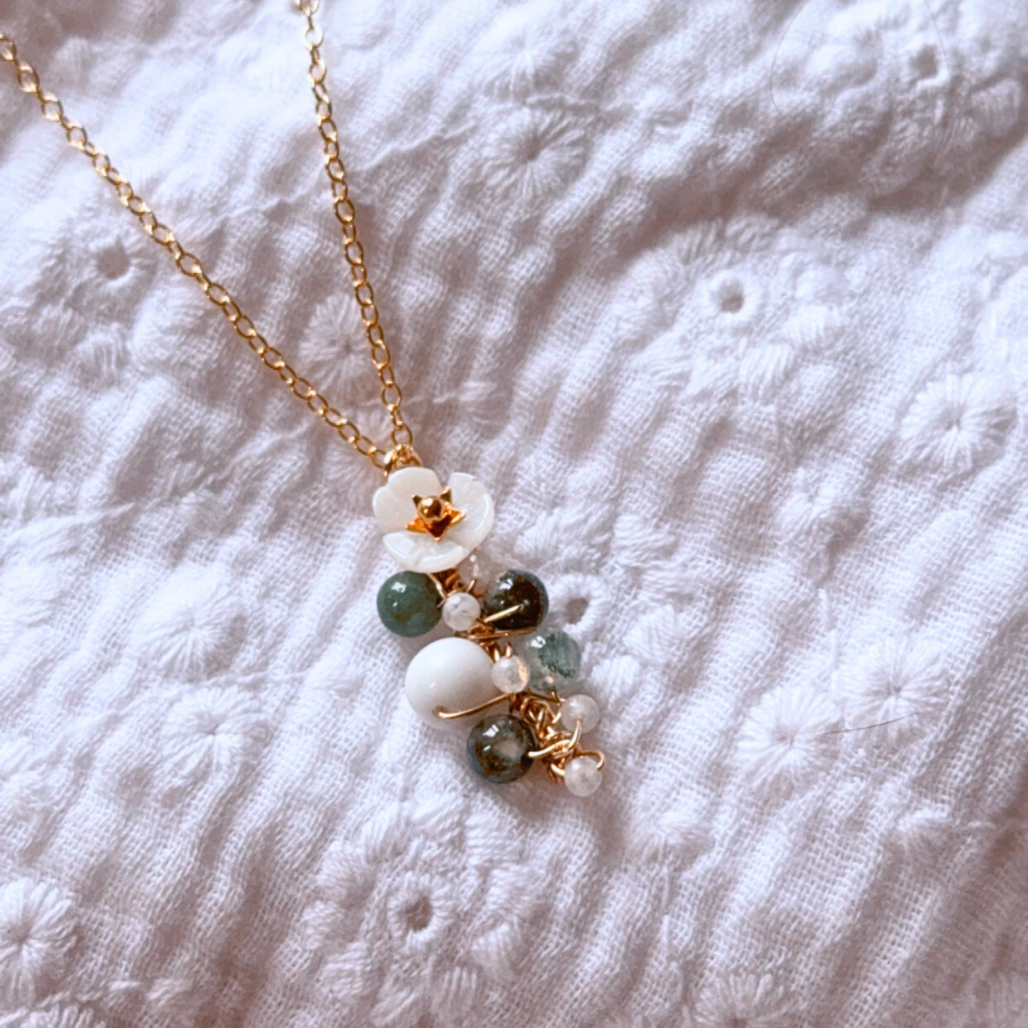 Collier d’ allaitement au lait maternel personnalisé, nacre, fleur, perle au lait maternel