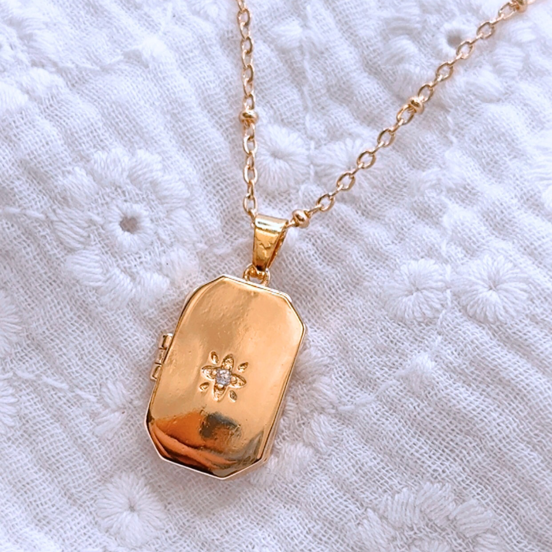 Collier au lait maternel, médaillon au lait maternel, bijou souvenir de maman unique, idée cadeau naissance et allaitement, allaitement, allaiter partout tout le temps