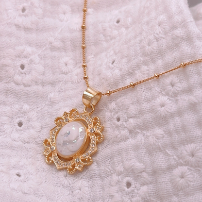 Collier nébuleuse au lait maternel